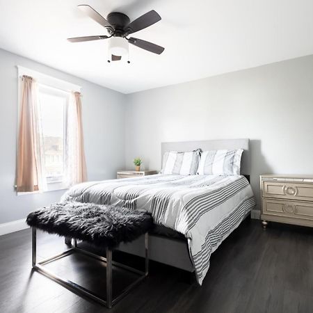 3Br Gem Near Falls-Sleeps 6 Comfortably ไนแอการาฟอลส์ ภายนอก รูปภาพ