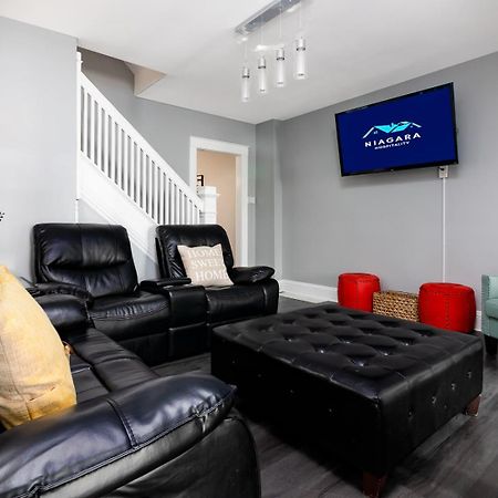 3Br Gem Near Falls-Sleeps 6 Comfortably ไนแอการาฟอลส์ ภายนอก รูปภาพ
