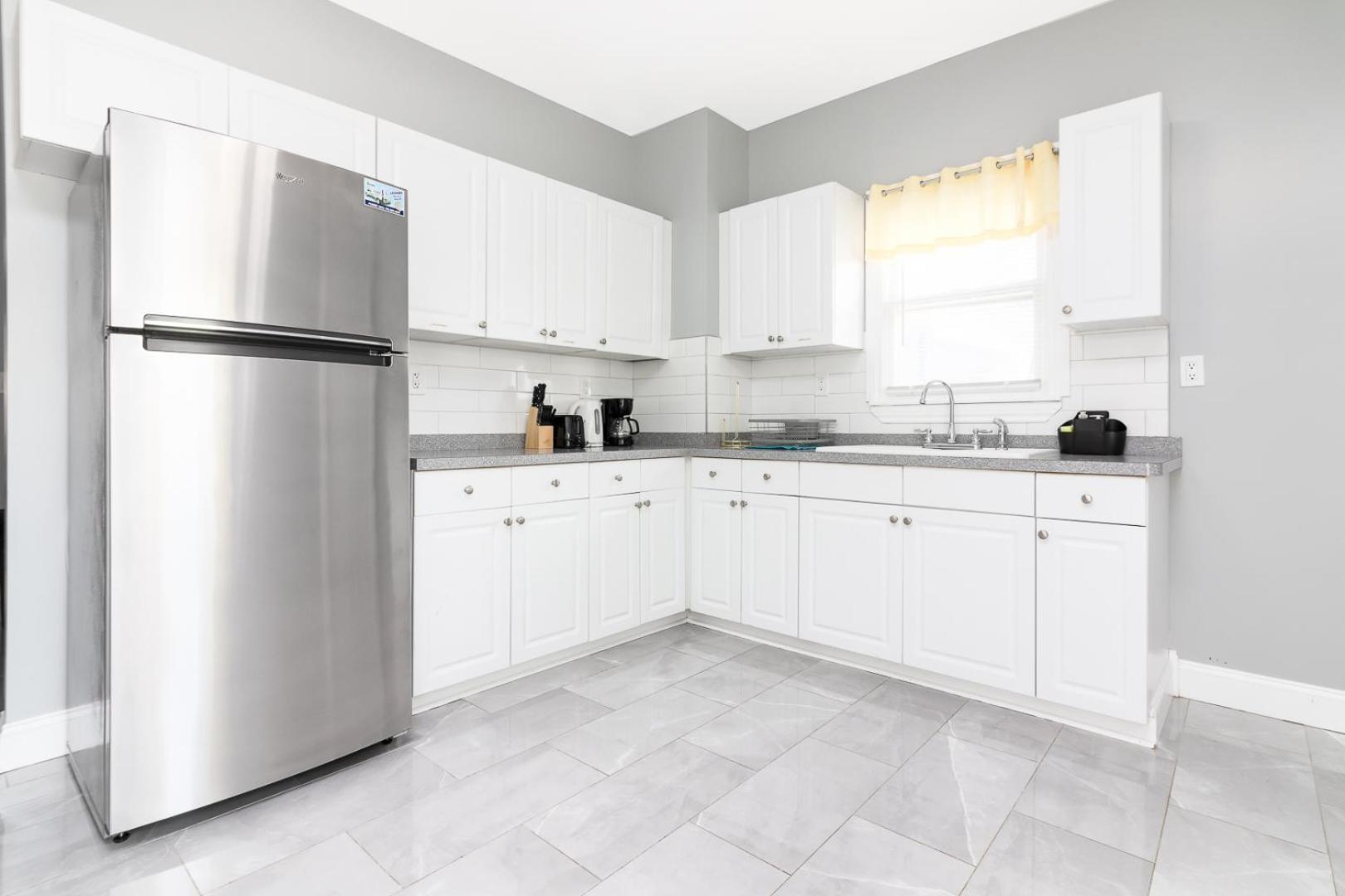 3Br Gem Near Falls-Sleeps 6 Comfortably ไนแอการาฟอลส์ ภายนอก รูปภาพ