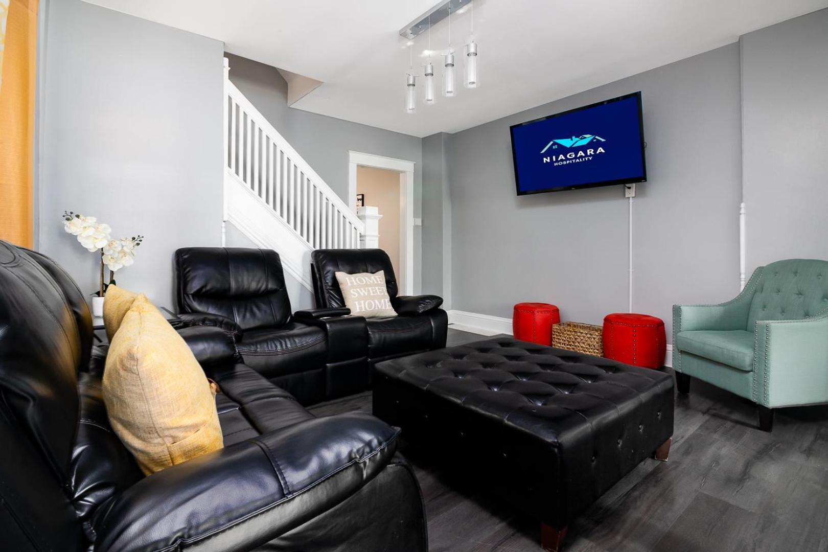 3Br Gem Near Falls-Sleeps 6 Comfortably ไนแอการาฟอลส์ ภายนอก รูปภาพ