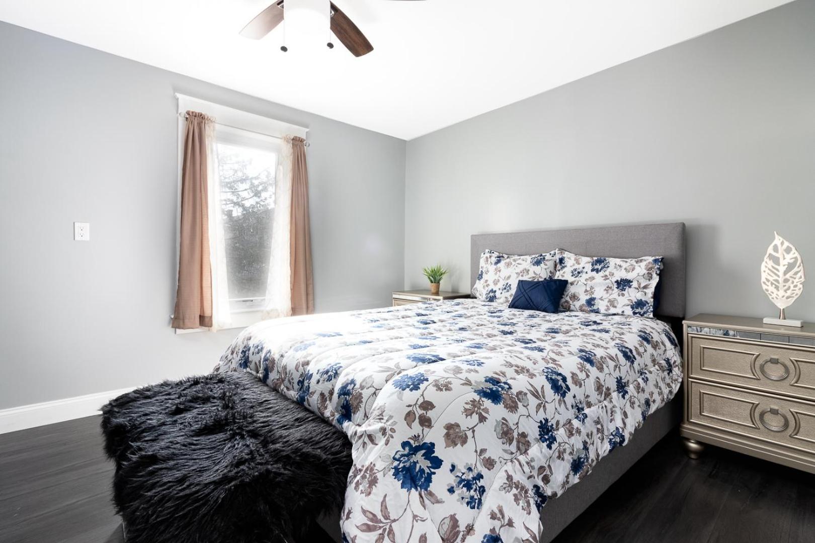3Br Gem Near Falls-Sleeps 6 Comfortably ไนแอการาฟอลส์ ภายนอก รูปภาพ