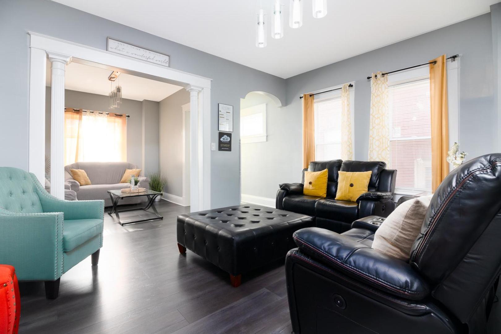 3Br Gem Near Falls-Sleeps 6 Comfortably ไนแอการาฟอลส์ ภายนอก รูปภาพ
