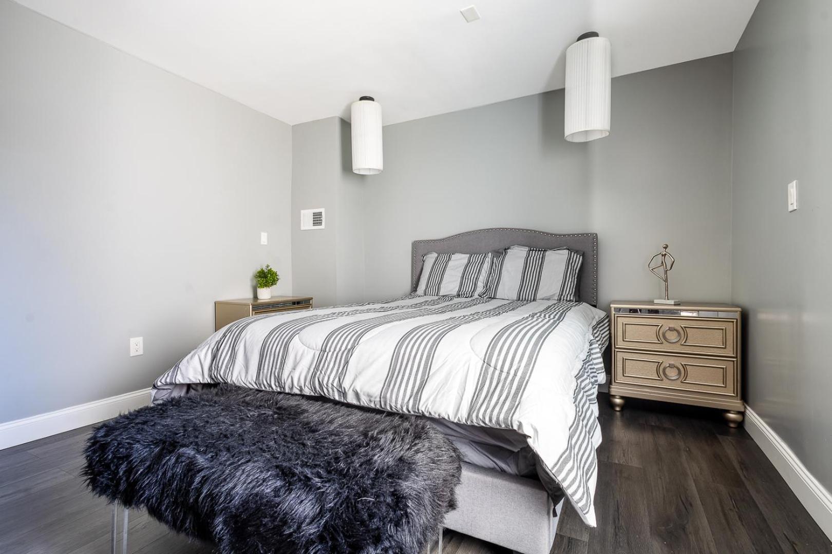 3Br Gem Near Falls-Sleeps 6 Comfortably ไนแอการาฟอลส์ ภายนอก รูปภาพ
